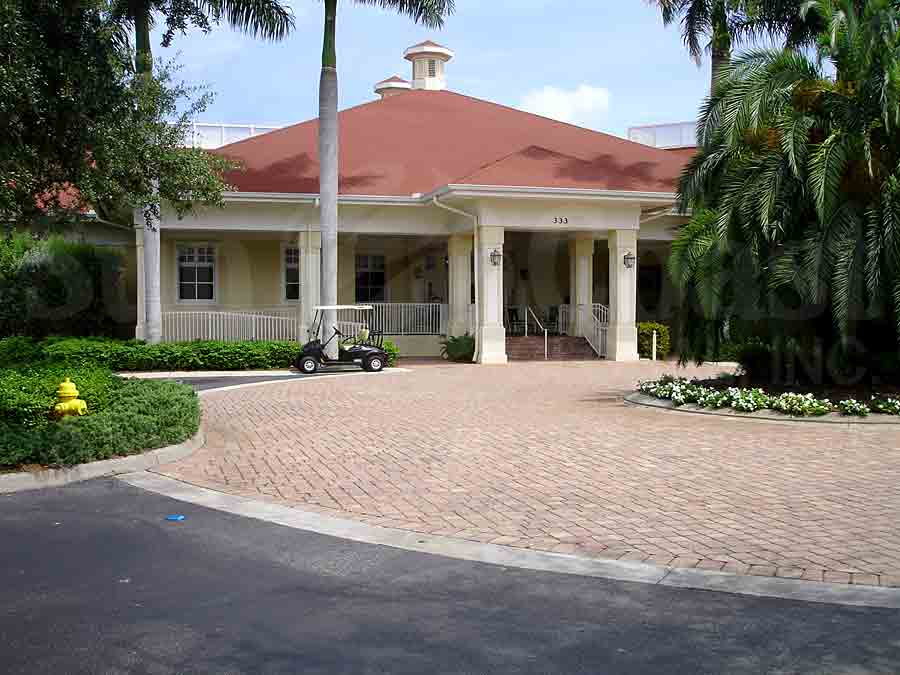 PALM RIVER Clubhouse